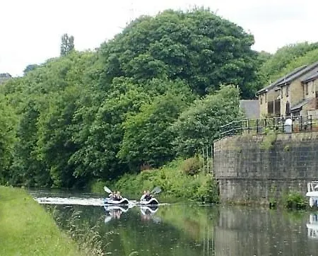 -f9gh- For Your Relaxed, Cosy Stay, Parking Apartment Leeds (West Yorkshire)