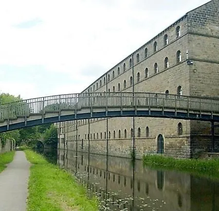 -f9gh- For Your Relaxed, Cosy Stay, Parking