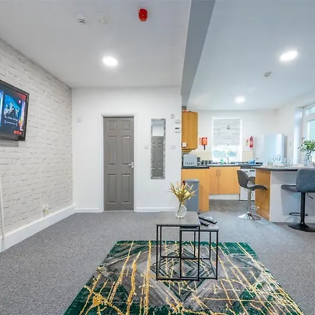 Lägenhet -f9gh- For Your Relaxed, Cosy Stay, Parking Leeds (West Yorkshire)