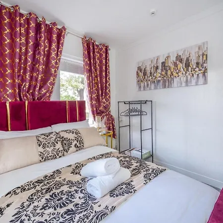 Lägenhet -f9gh- For Your Relaxed, Cosy Stay, Parking