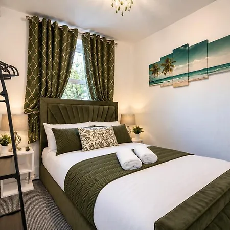 F9gh - Stylish With Garden In Leeds (West Yorkshire)
