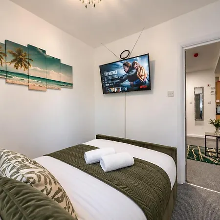 Apartment F9gh - Stylish With Garden In
