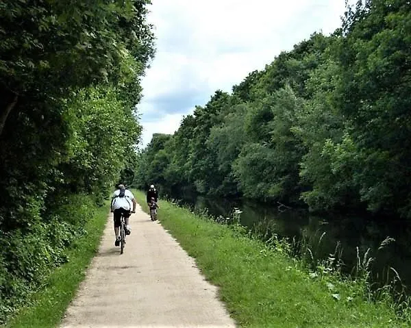 Apartment -f9gh- For Your Relaxed, Cosy Stay, Parking