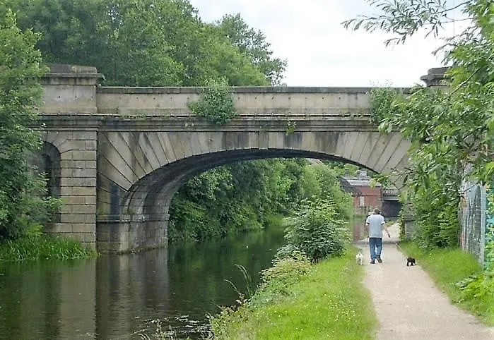 -f9gh- For Your Relaxed, Cosy Stay, Parking Apartment Leeds (West Yorkshire)