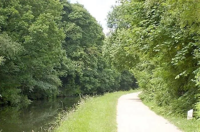 -f9gh- For Your Relaxed, Cosy Stay, Parking