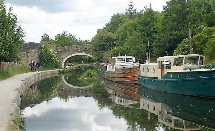 Apartment -f9gh- For Your Relaxed, Cosy Stay, Parking