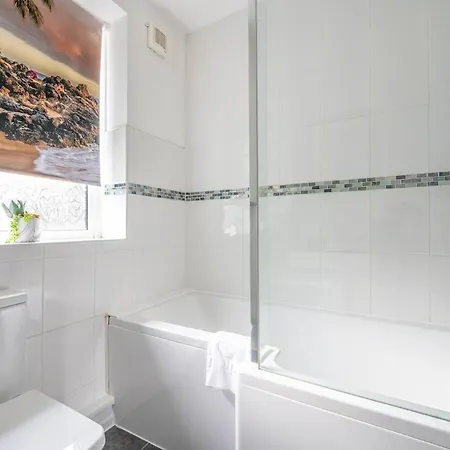 -f9gh- For Your Relaxed, Cosy Stay, Parking *